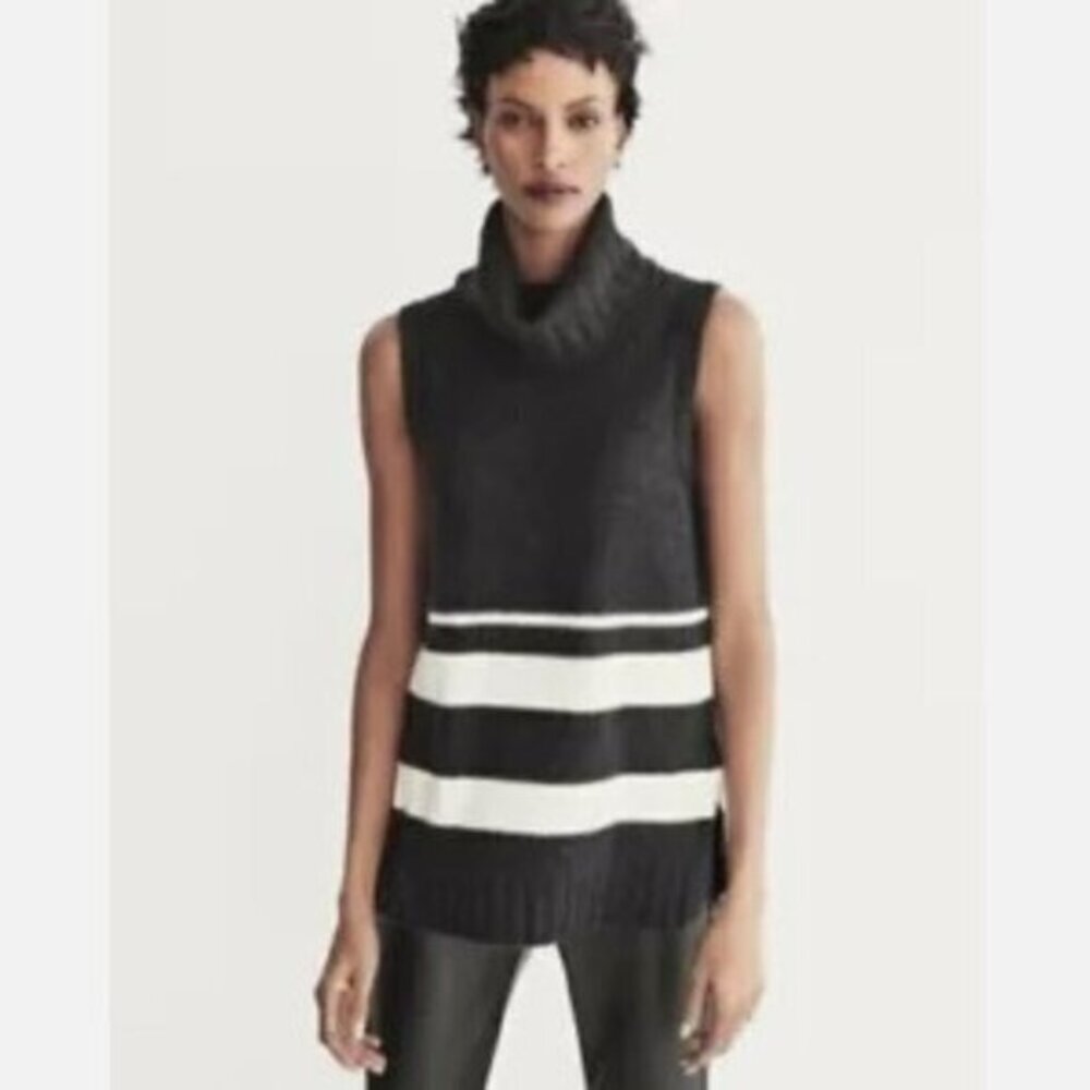Neiman Marcus Sleeveless Knit Turtleneck Cashmere Sweater in Gray/White Size L